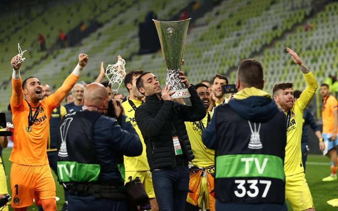 荷甲今晚走向成谜,瓦伦西亚再遭质疑,值得警惕,训练强度显著提升  荷甲今晚走向成谜,瓦伦西亚再遭质疑,值得警惕,训练强度显著提升