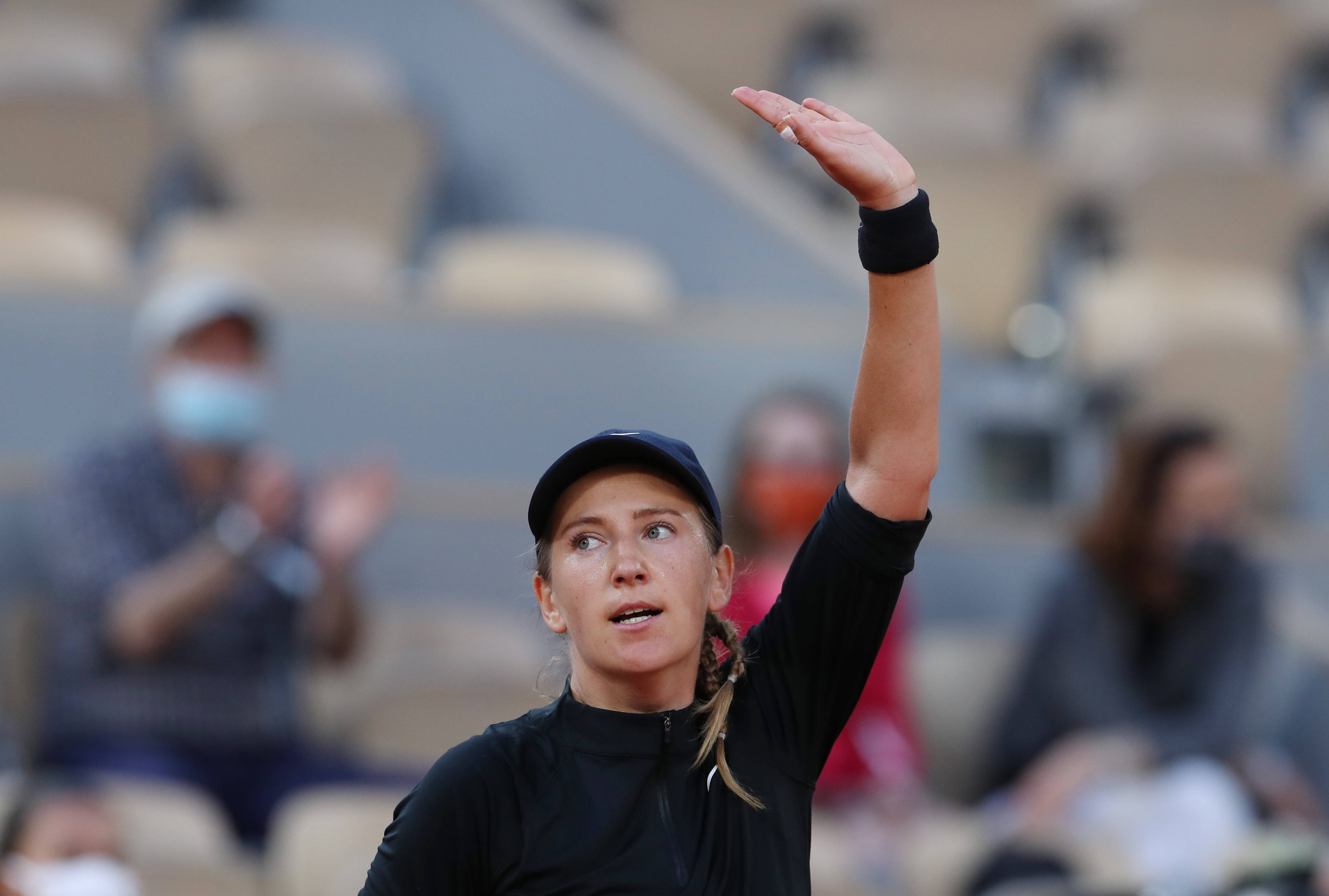 九游-阿扎伦卡迎来三赛季高光表现，IG球迷沸腾！的简单介绍