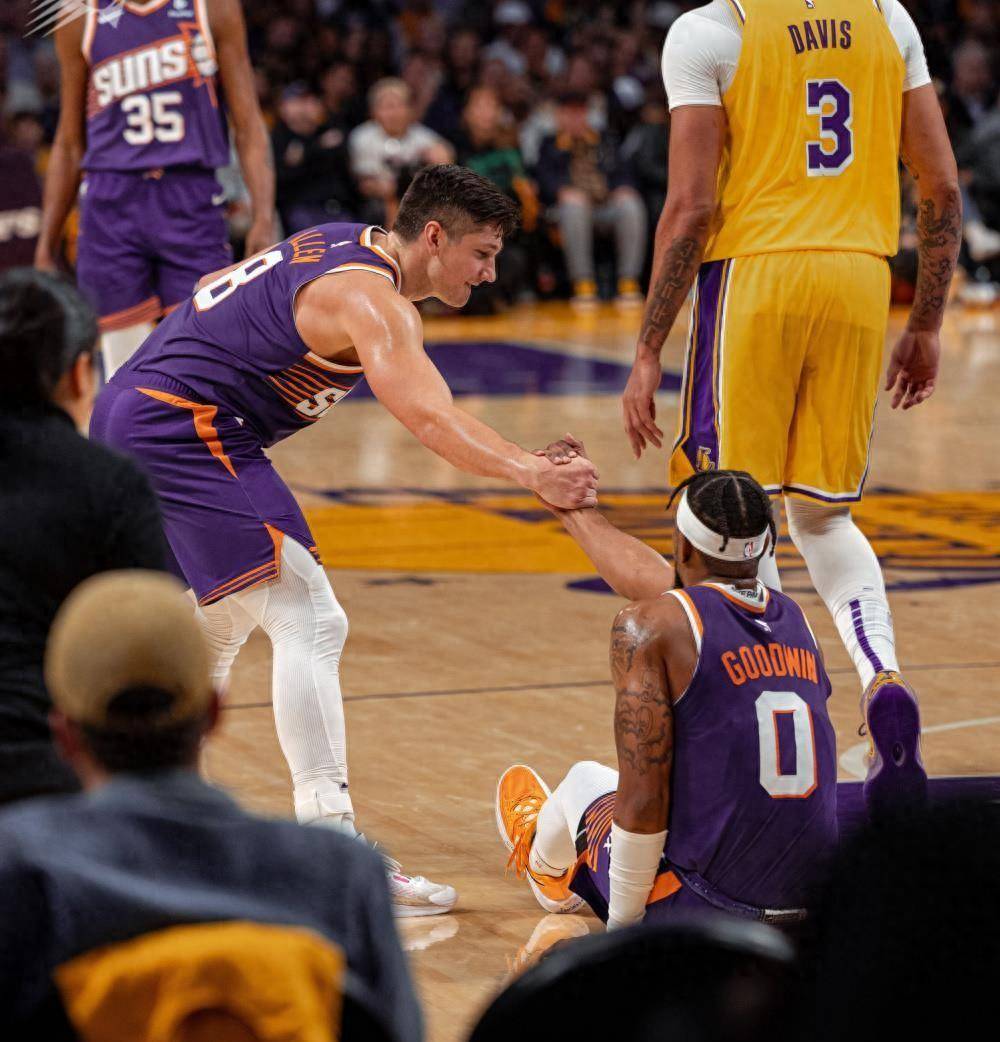 九游体育-关于TheShy在曼联比赛中连败，突破纪录引发热议！的信息